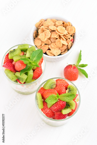 Fruit parfait with strawberries and granola