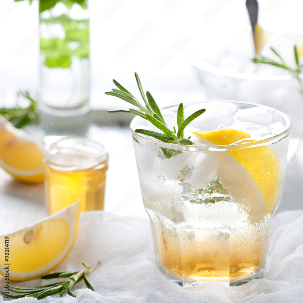 Gin,lemon, rosemary fizz, cocktail Gin,lemon, rosemary fizz, cocktail
