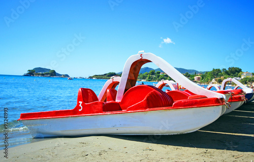 Obraz na płótnie Paddle boat on the beach of Laganas, Zakynthos in Greece