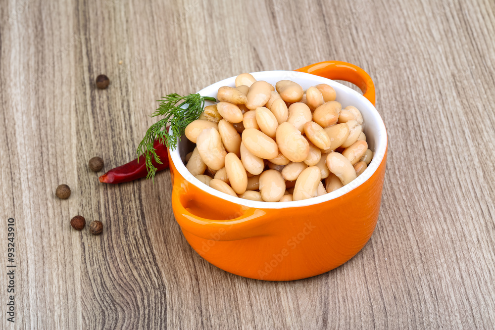 Canned white beans Canned white beans