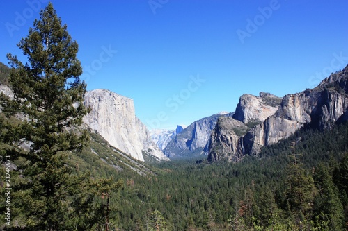 Tunnel View of Yosemite National Park  California 