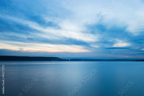 пейзаж с изображением берега реки © plaksik13