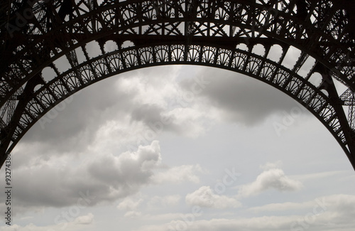 Eiffel Tower Ironwork © searagen