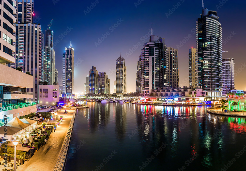 Fototapeta premium Dubai Marina cityscape, UAE