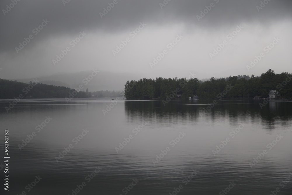 Fototapeta premium Cloudy morning on the lake