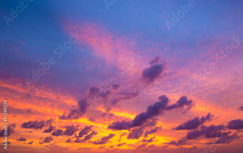 sunset sky © Pakhnyushchyy