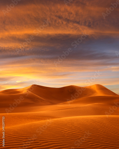 sunset desert © Dmitry Ersler