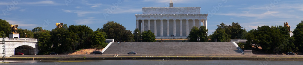 Fototapeta premium Lincoln Memorial and Potomac