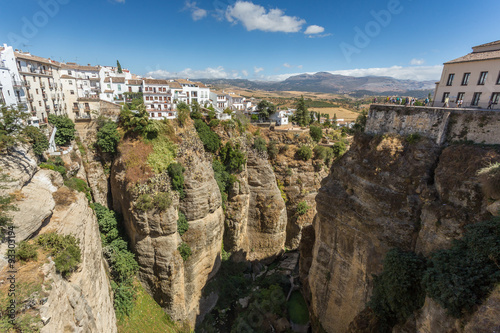 Ville de Ronda en Andalousie,Espagne © rodhan