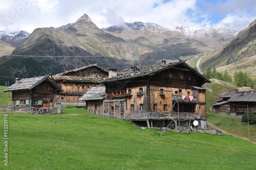 Südtirol, Schnalstal mit Vernagstausee photo