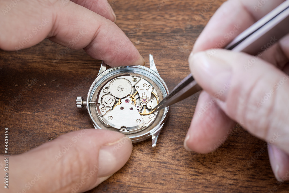 Reparation and restoration of watches Reparation and restoration of watches