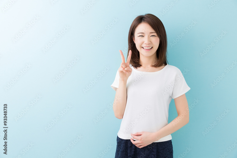 笑顔の女性 笑顔の女性