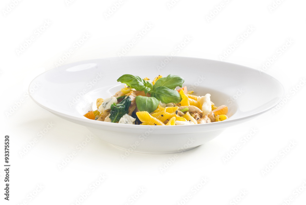 Pasta with grilled chicken, gorgonzola cheese and tomato