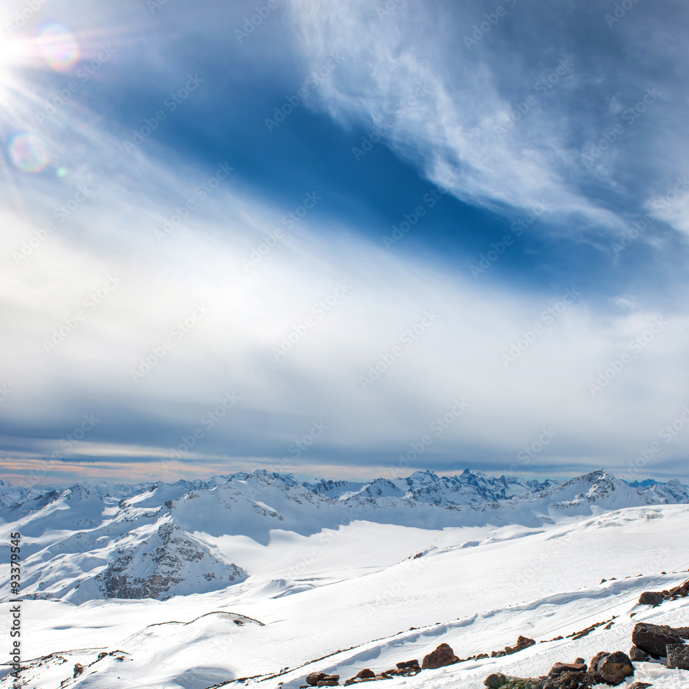 Obraz premium Blue mountains in clouds