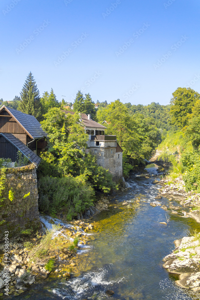 Fototapeta premium Houses of Rastoke in Sljunj