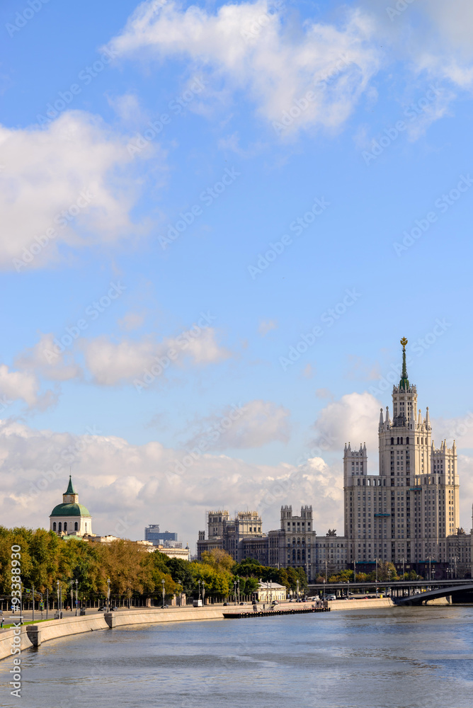 Obraz premium Ministry of Foreign Affairs buiding in Moscow, Russia. View from the Moscow river.