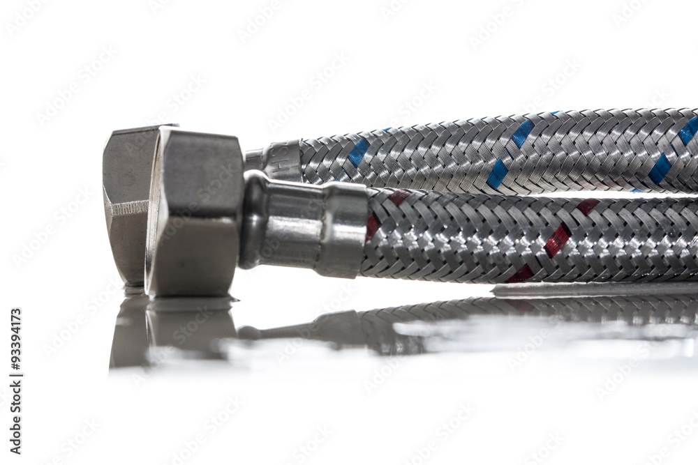 Water hose in metallic braiding
Water hose in metallic braiding