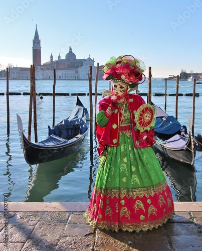 Woman wearing a costume in Venice carnival © lvcia