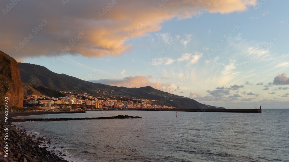 Santa Cruz de La Palma al amanecer.