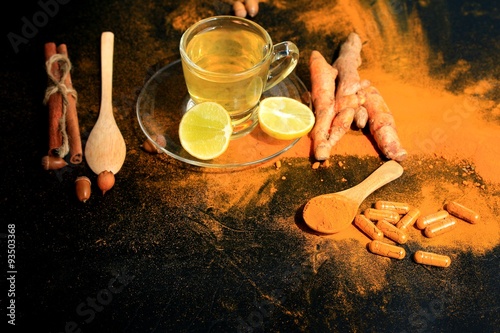 turmeric with lemon tea