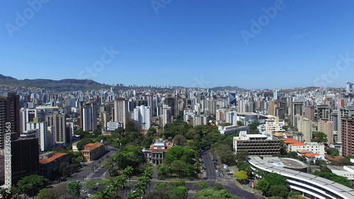 Foto Aerial view from Praça da Liberdade to Belo Horizonte skyline, Minas Gerais, Brazil