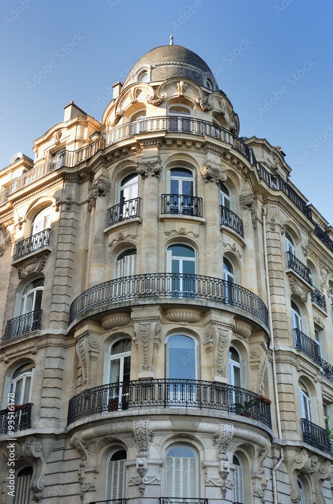 End of Parisian street houses