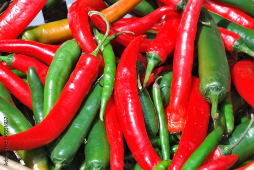 Фотография Fresh Red and Green Chillies