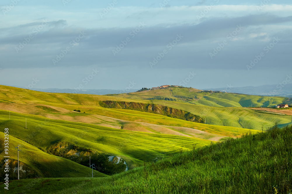 Obraz premium Tuscany landscape at sunrise
