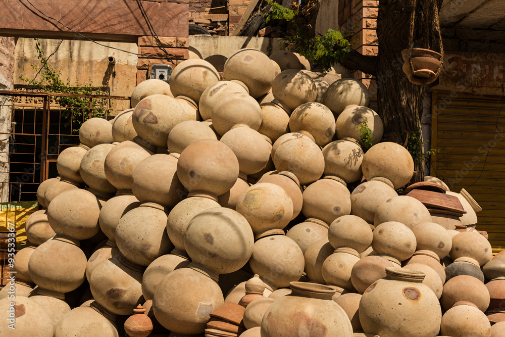 Obraz premium Vasijas de barro en India.