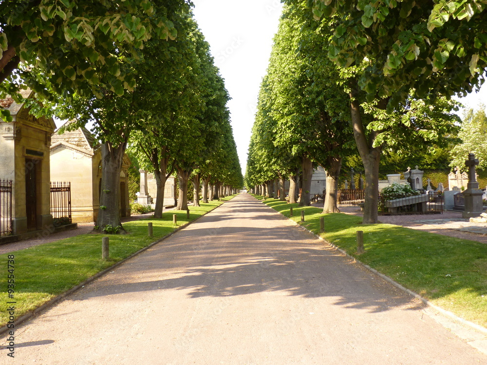 allée de cimetierre, Caen