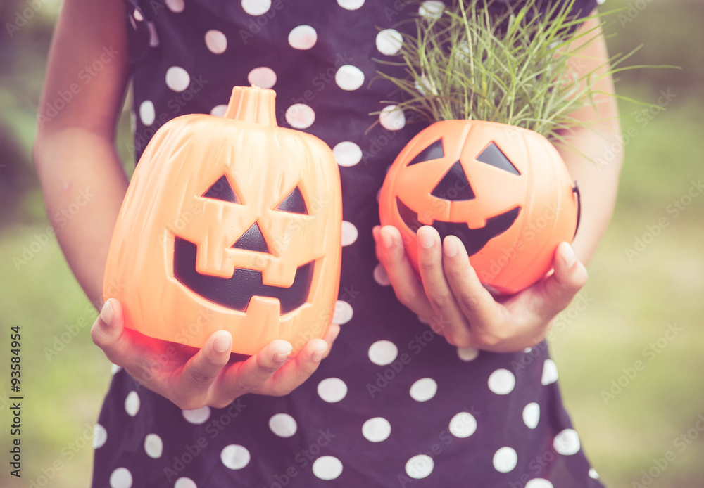 Fototapeta premium girl with pumpkin.