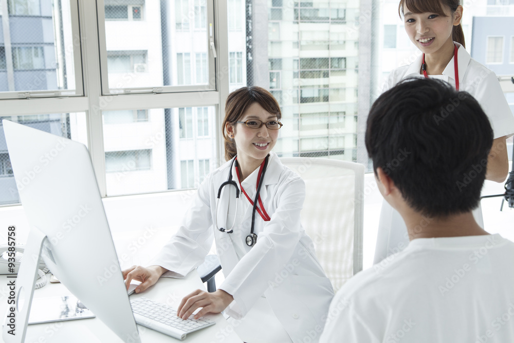 The doctor has been examination of the patient The doctor has been examination of the patient