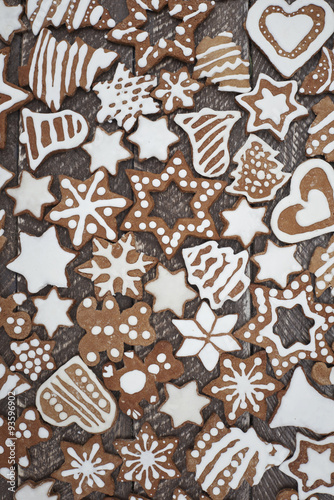 Lots of delicious ginger bread cookies