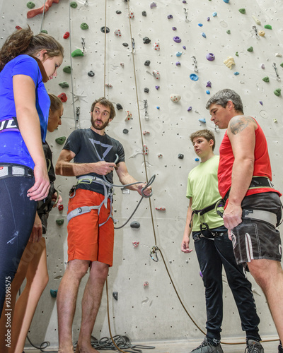 Kletterkurs in der Halle photo