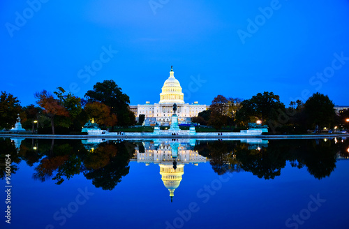 Canvastavla The United States Capitol building in Washington DC, USA
