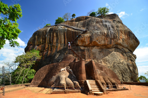 Obraz na płótnie Sigiriya Lion Rock Fortress in Sri Lanka w salonie