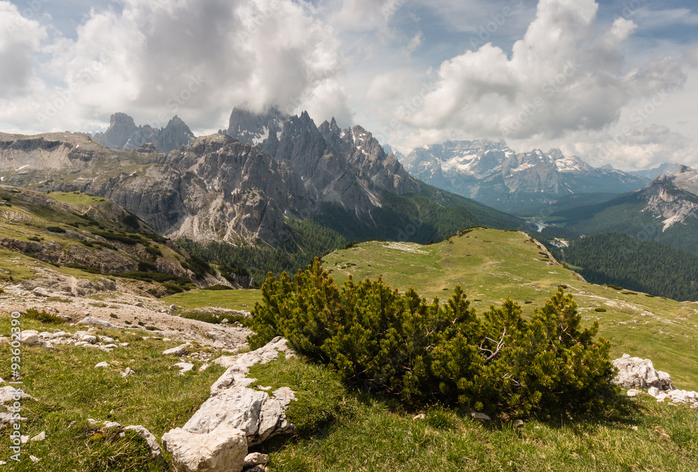 mountain range in Sexten Dolomites