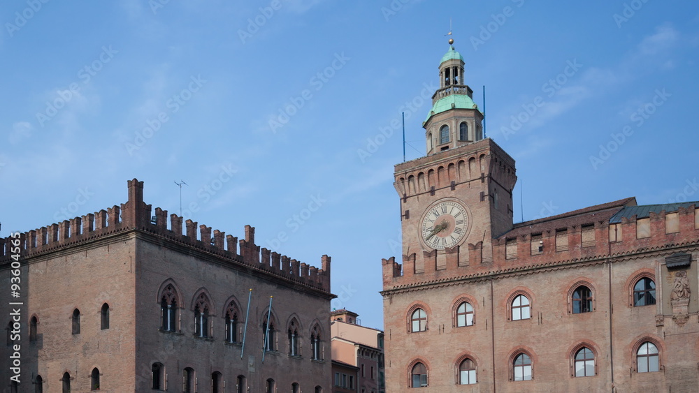 4K Timelapse Bologna Piazza Maggiore close up
4K Timelapse Bologna Piazza Maggiore close up