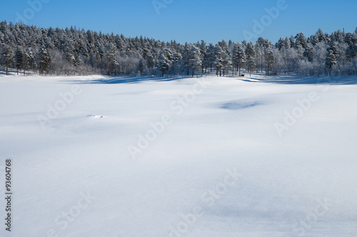 Wintertag in Schweden © Alexander Erdbeer