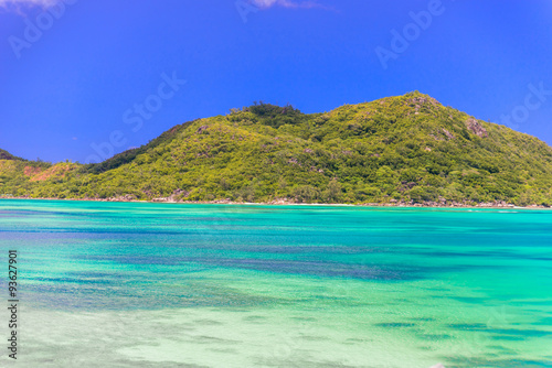 Beautiful Coast of Praslin, Seychelles © Simon Dannhauer