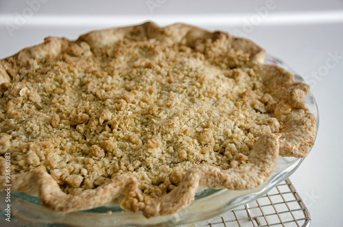 dutch apple pie with crumb crust with a wavy crust