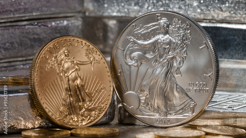 Canvastavla American Gold Eagle vs. Silver Eagle
