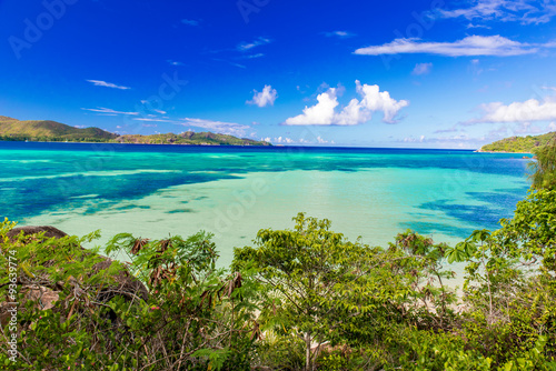 Fototapeta Naklejka Na Ścianę i Meble -  Beautiful coast, Island Praslin - Seychelles