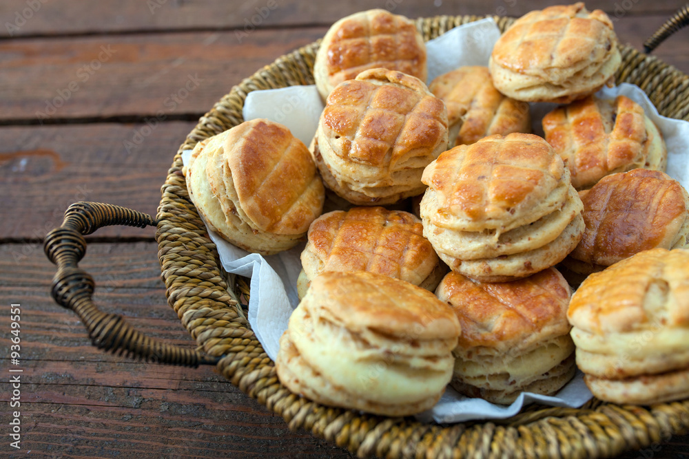 Small Bread With Crackling Small Bread With Crackling
