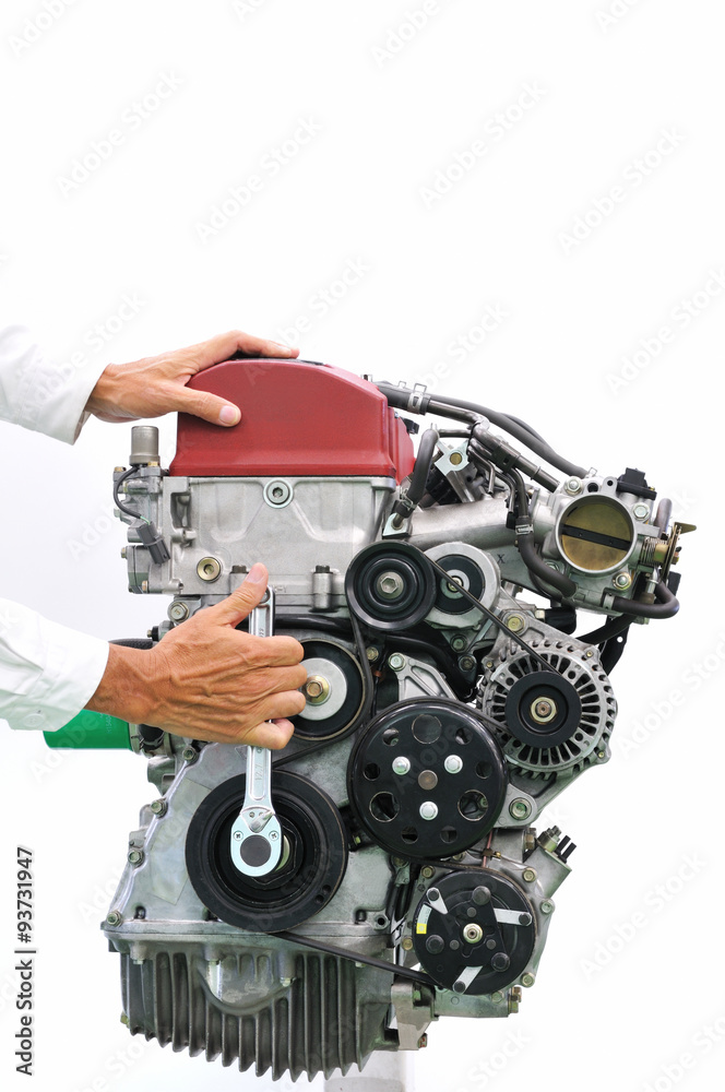 自動車エンジンの整備