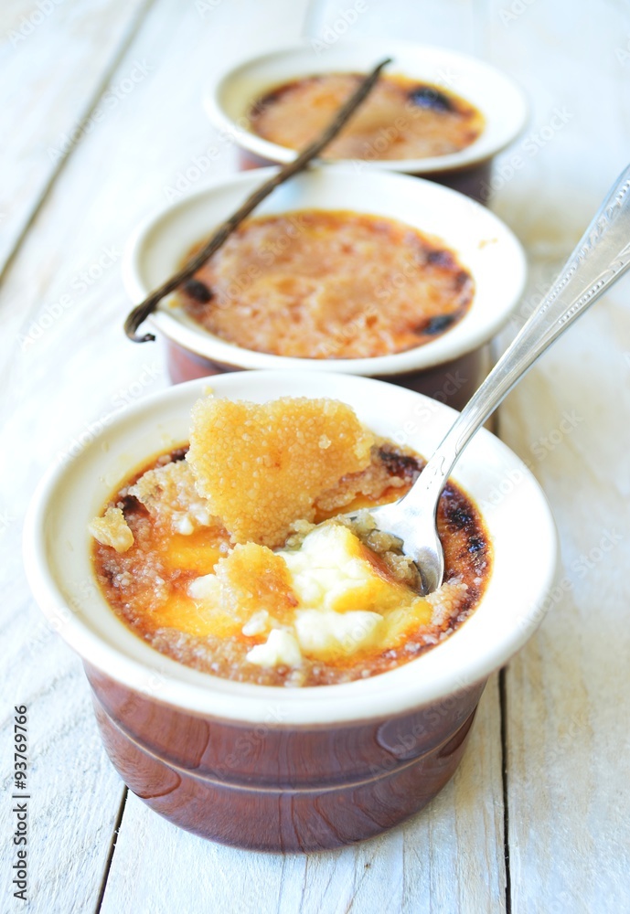 Creme brulee with vanilla Creme brulee with vanilla