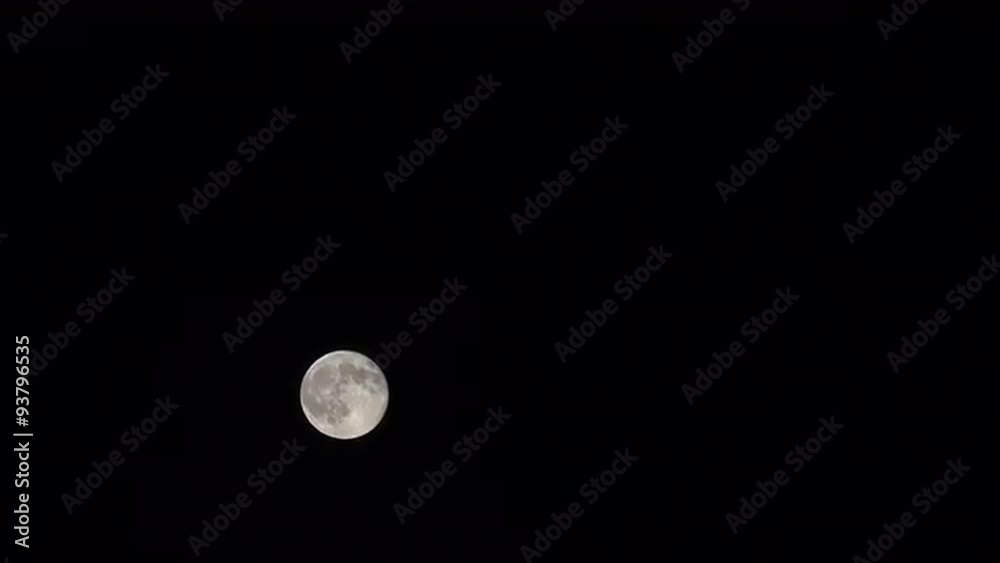 Blue Moon Full across sky fast motion Aug 2015 4K 004 Blue Moon Full across sky fast motion Aug 2015 4K 004