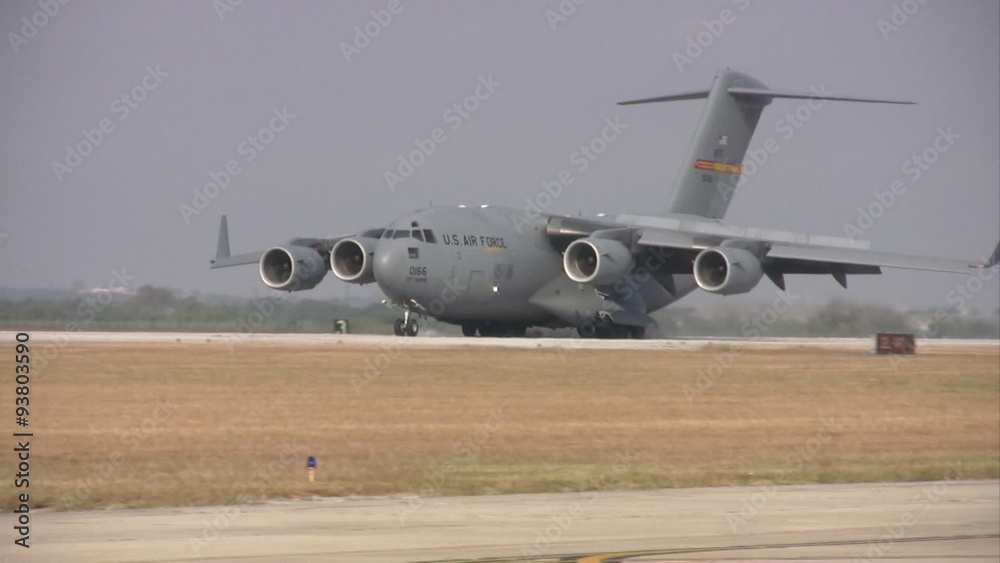 C17 Globemaster landing HD