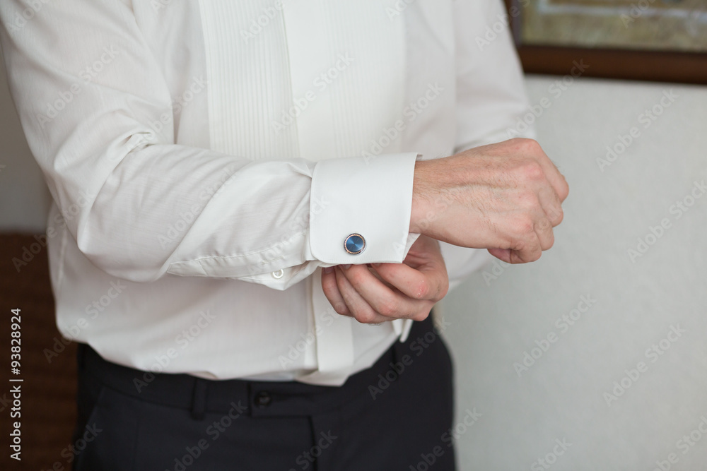 Obraz premium White shirt and cufflink
