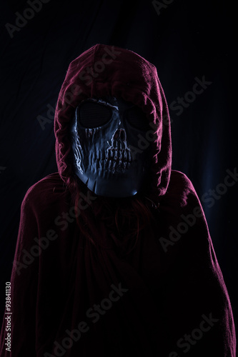 Dark skull mask for halloween